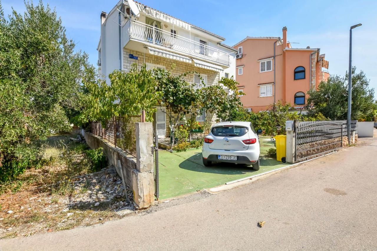 Apartments Karleusa Rogoznica  Εξωτερικό φωτογραφία